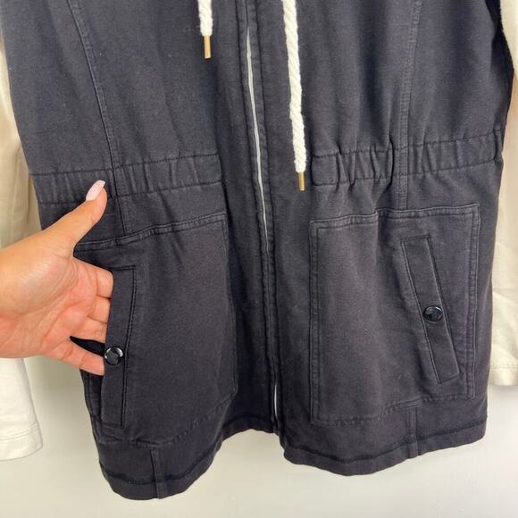 T by Talbots black and white color block full zip light weight jacket size small - Picture 3 of 8